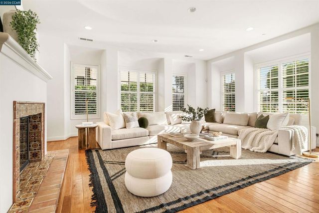 5316 Cypress Hawk Ct, San Ramon, CA 94582