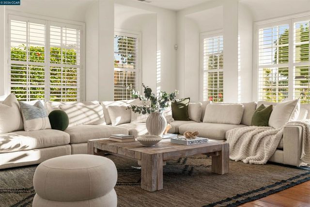 5316 Cypress Hawk Ct, San Ramon, CA 94582