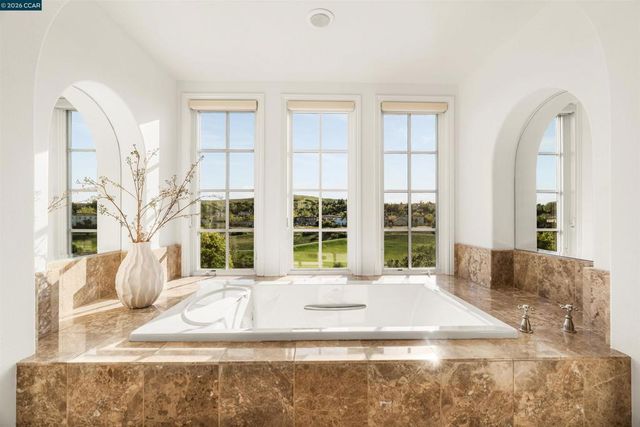 5316 Cypress Hawk Ct, San Ramon, CA 94582