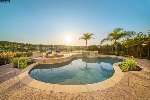 5316 Cypress Hawk Ct, San Ramon, CA 94582