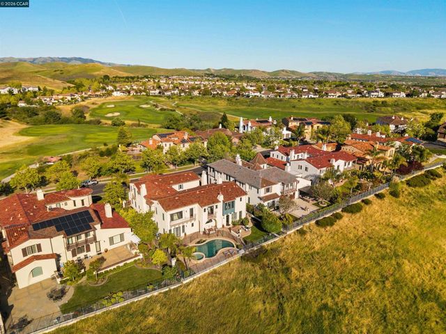 5316 Cypress Hawk Ct, San Ramon, CA 94582