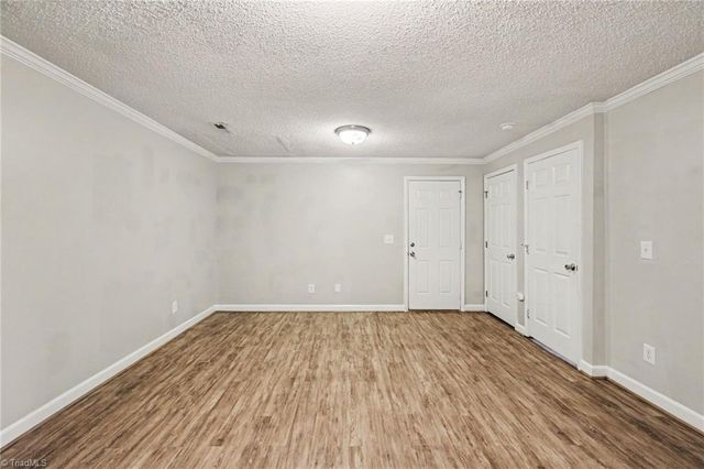 3854 Forest Valley Drive, Winston-salem, NC 27105