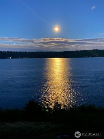 10509 SE Vashon Vista Drive, Port Orchard, WA 98367