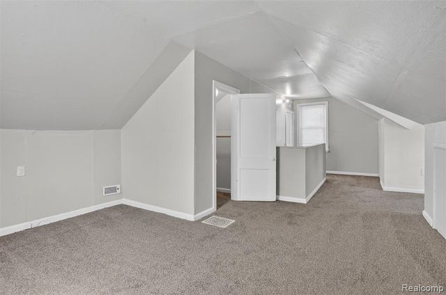 23131 Lambrecht Avenue, Eastpointe, MI 48021