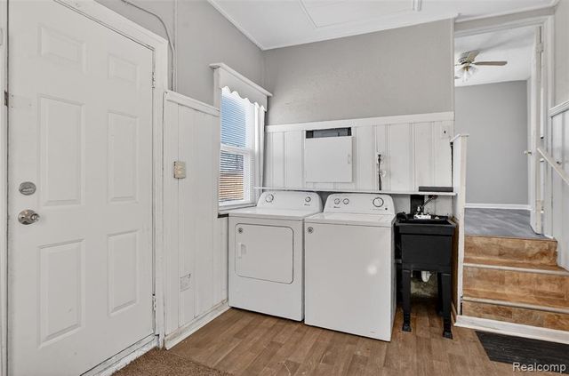 23131 Lambrecht Avenue, Eastpointe, MI 48021