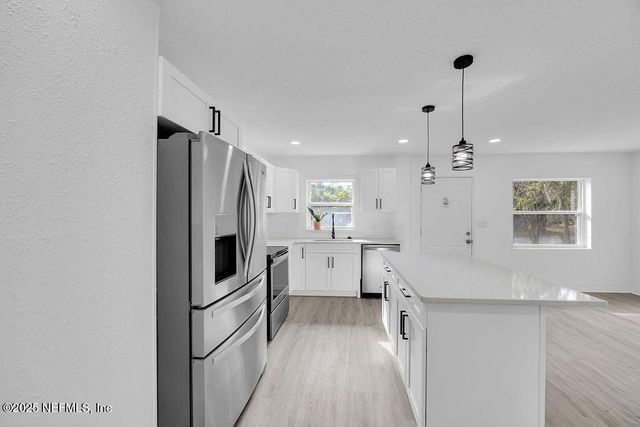 5489 OAK FOREST Drive, Jacksonville, FL 32211