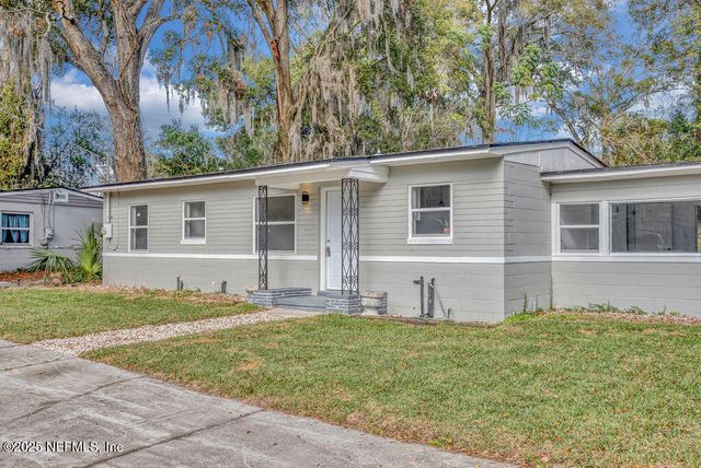 5489 OAK FOREST Drive, Jacksonville, FL 32211