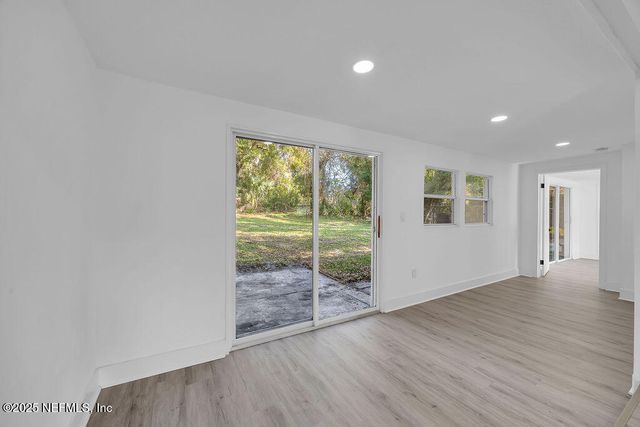 5489 OAK FOREST Drive, Jacksonville, FL 32211