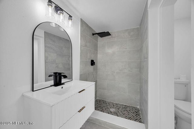 5489 OAK FOREST Drive, Jacksonville, FL 32211