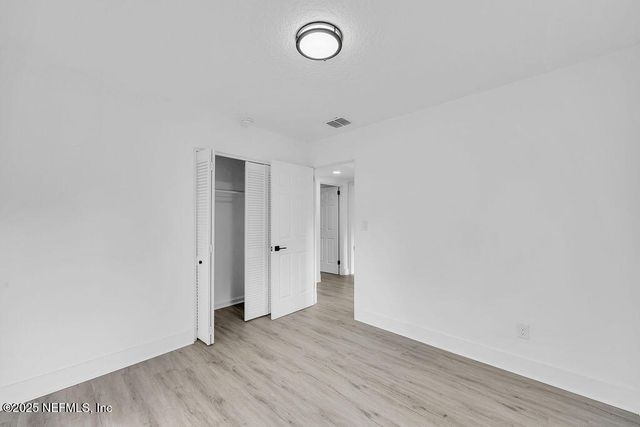 5489 OAK FOREST Drive, Jacksonville, FL 32211