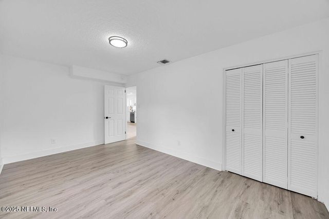 5489 OAK FOREST Drive, Jacksonville, FL 32211