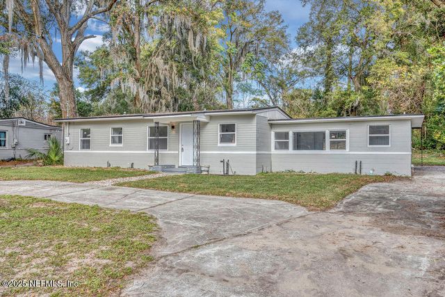 5489 OAK FOREST Drive, Jacksonville, FL 32211