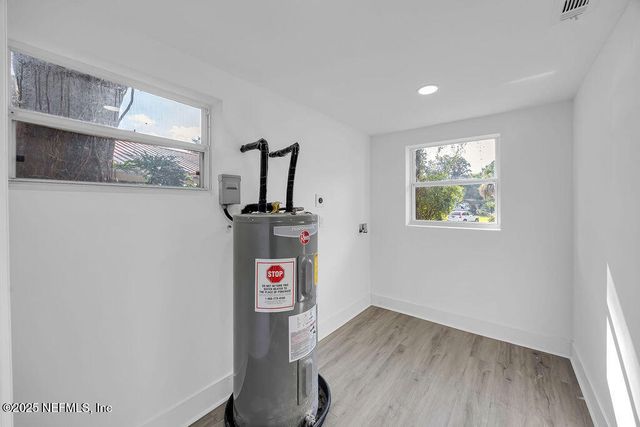 5489 OAK FOREST Drive, Jacksonville, FL 32211