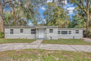 5489 OAK FOREST Drive, Jacksonville, FL 32211