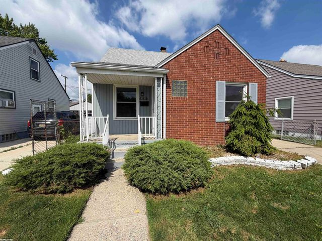 22829 Normandy Avenue, Eastpointe, MI 48021