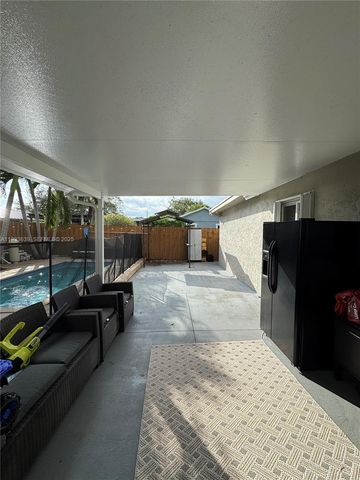 14232 SW 155th St, Miami, FL 33177