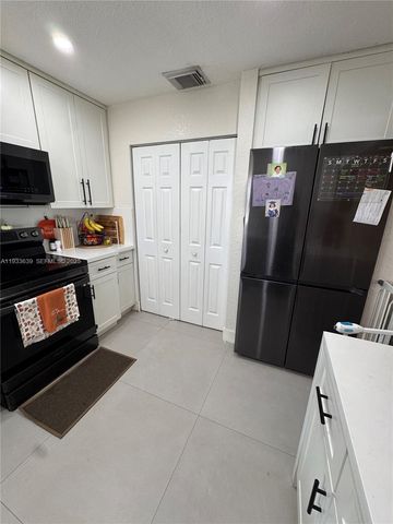 14232 SW 155th St, Miami, FL 33177