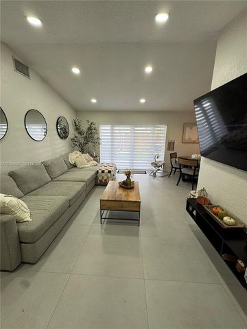 14232 SW 155th St, Miami, FL 33177