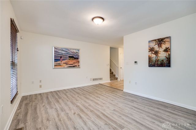 2125 Sherwood Forest Drive, Miamisburg, OH 45342