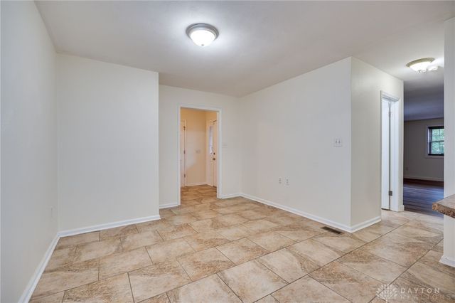 2125 Sherwood Forest Drive, Miamisburg, OH 45342