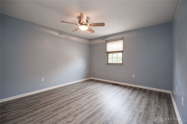 2125 Sherwood Forest Drive, Miamisburg, OH 45342