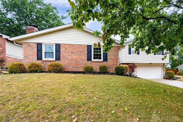2125 Sherwood Forest Drive, Miamisburg, OH 45342