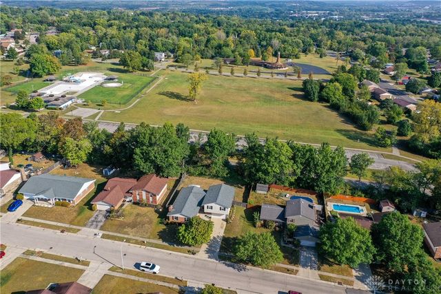 2125 Sherwood Forest Drive, Miamisburg, OH 45342