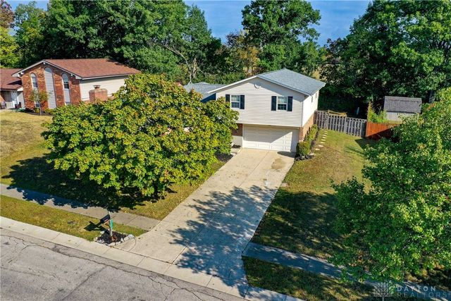 2125 Sherwood Forest Drive, Miamisburg, OH 45342