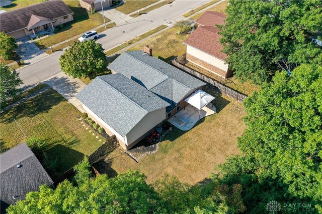 2125 Sherwood Forest Drive, Miamisburg, OH 45342