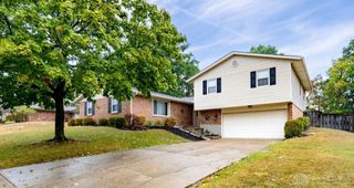 2125 Sherwood Forest Drive, Miamisburg, OH 45342