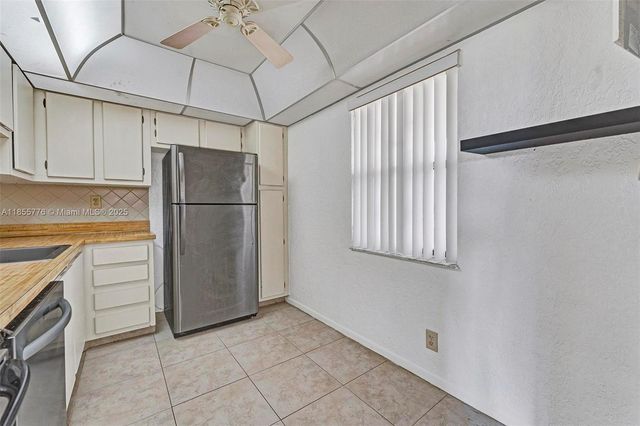 6301 N University Dr 310, Tamarac, FL 33321