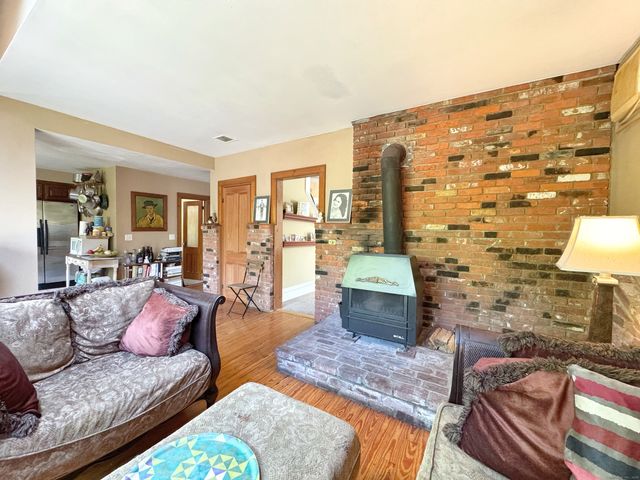 10 Ells Street, Norwalk, CT 06850