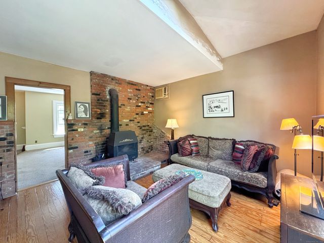 10 Ells Street, Norwalk, CT 06850