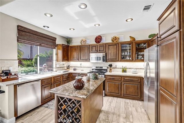 26 Cayman Brac, Aliso Viejo, CA 92656