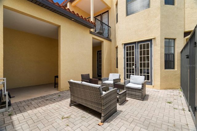 316 34TH AVENUE N, St Petersburg, FL 33704