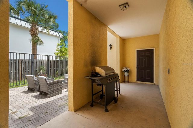 316 34TH AVENUE N, St Petersburg, FL 33704
