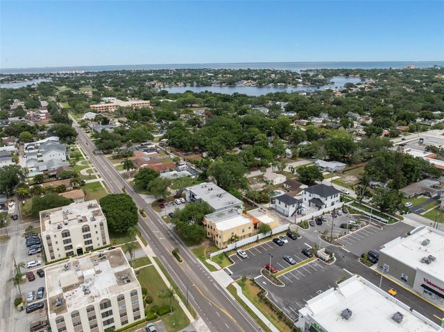 316 34TH AVENUE N, St Petersburg, FL 33704