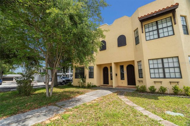 316 34TH AVENUE N, St Petersburg, FL 33704