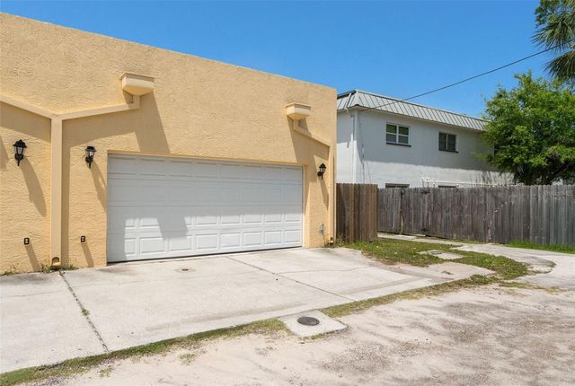 316 34TH AVENUE N, St Petersburg, FL 33704