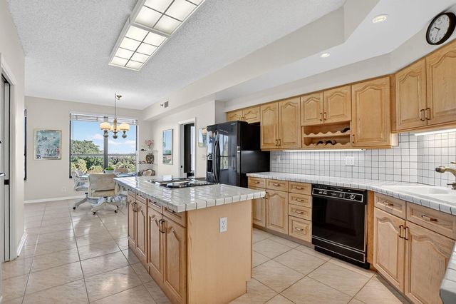 7351 Promenade Drive F-502, Boca Raton, FL 33433