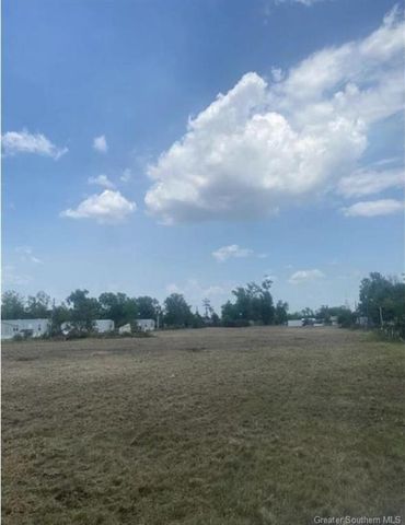 628 S Post Oak Road, Sulphur, LA 70663