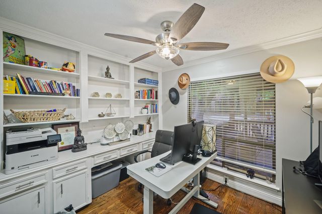 15831 Ridge Park Drive, Houston, TX 77095