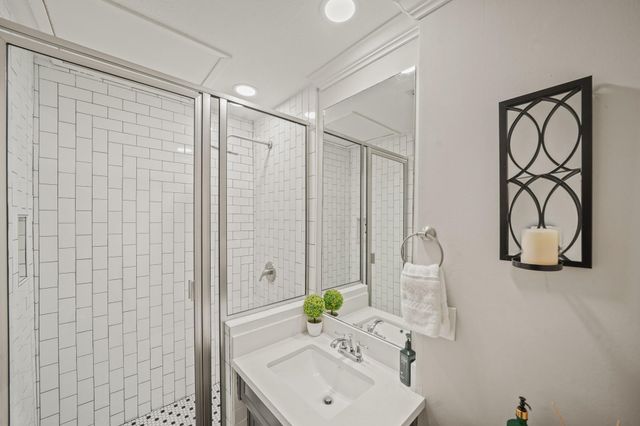 15831 Ridge Park Drive, Houston, TX 77095