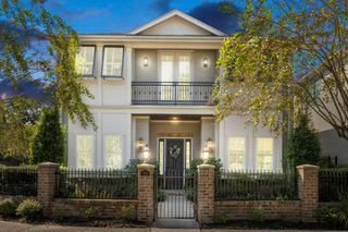 123 Mcgoey Circle, Shenandoah, TX 77384