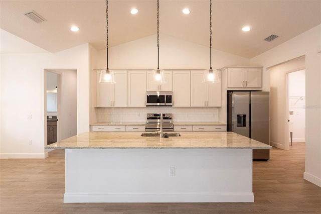 726 SLOAN'S RIDGE ROAD, Groveland, FL 34736