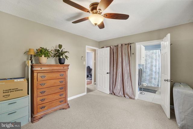 2875 HONEY VALLEY RD, Dallastown, PA 17313