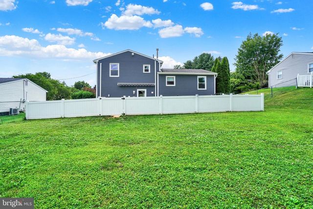 2875 HONEY VALLEY RD, Dallastown, PA 17313