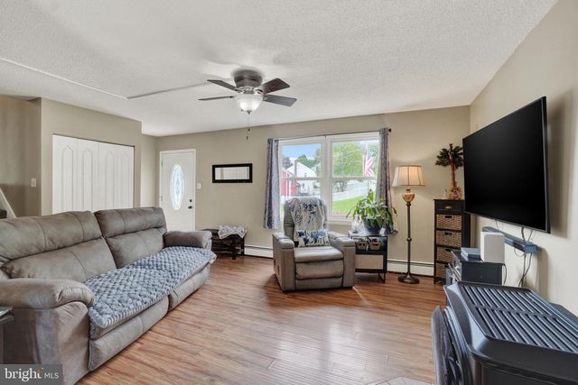 2875 HONEY VALLEY RD, Dallastown, PA 17313