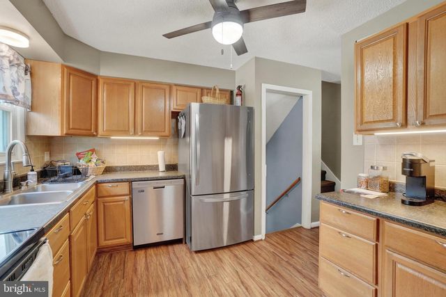 2875 HONEY VALLEY RD, Dallastown, PA 17313