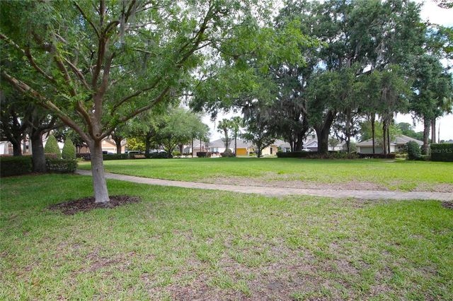 516 LAGO LOOP, Davenport, FL 33837